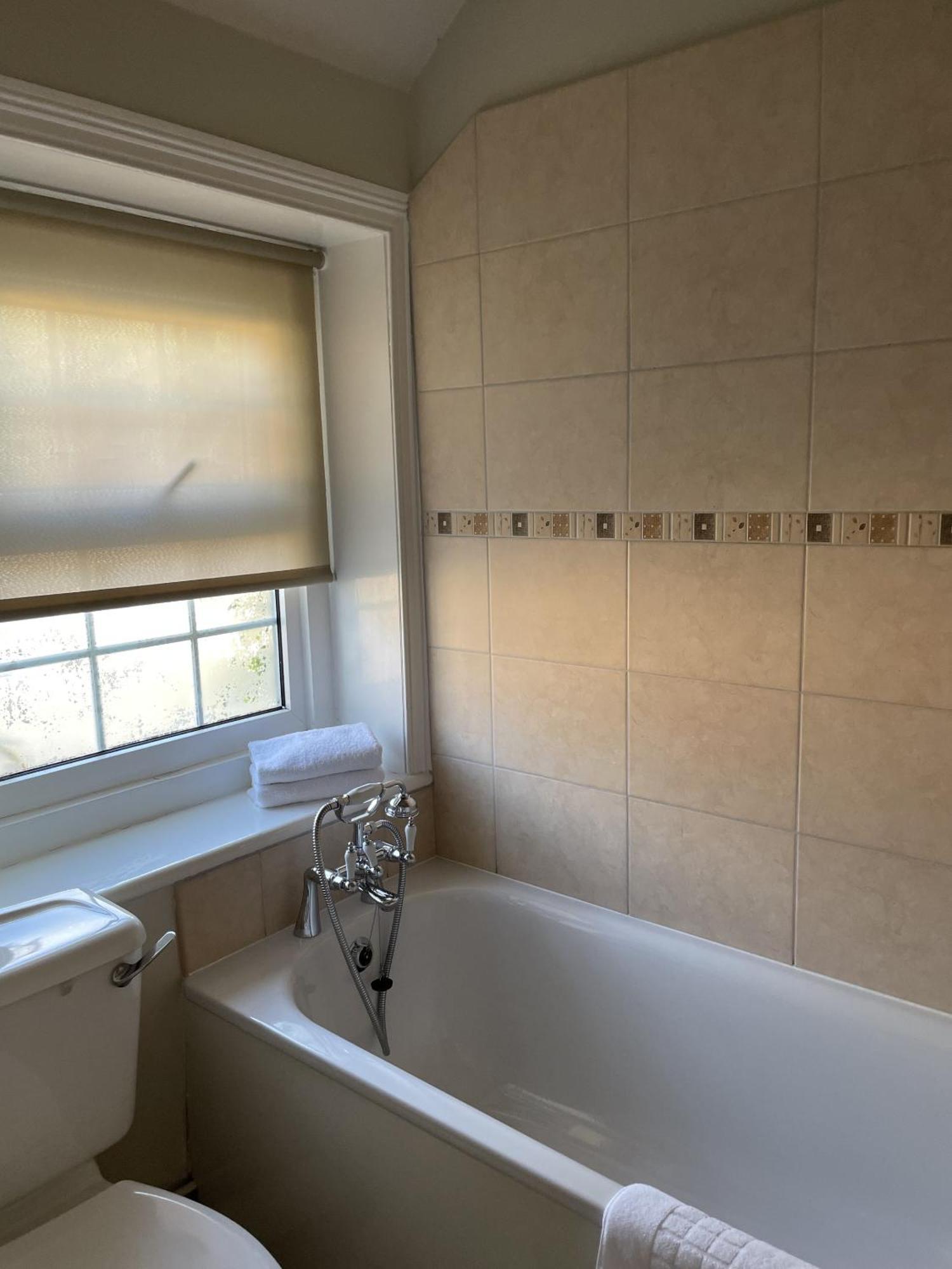 Bed & Breakfast The Eagle Tavern 4*